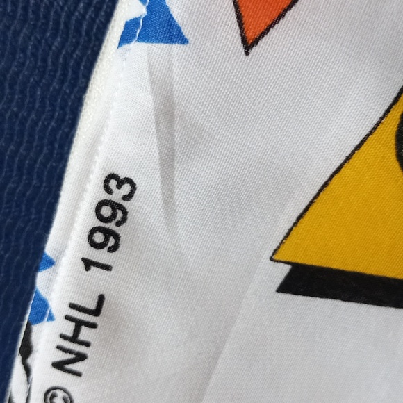 Vintage 1993 NHL TEAMS Custom Reworked Bennygonia Essential Multi-Purpose Bag - Picture 13 of 15